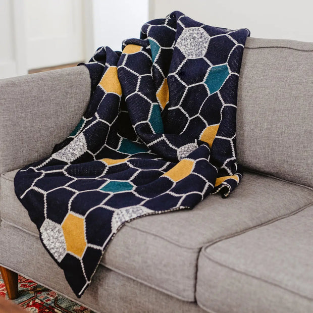 Pohoda Throw Blanket