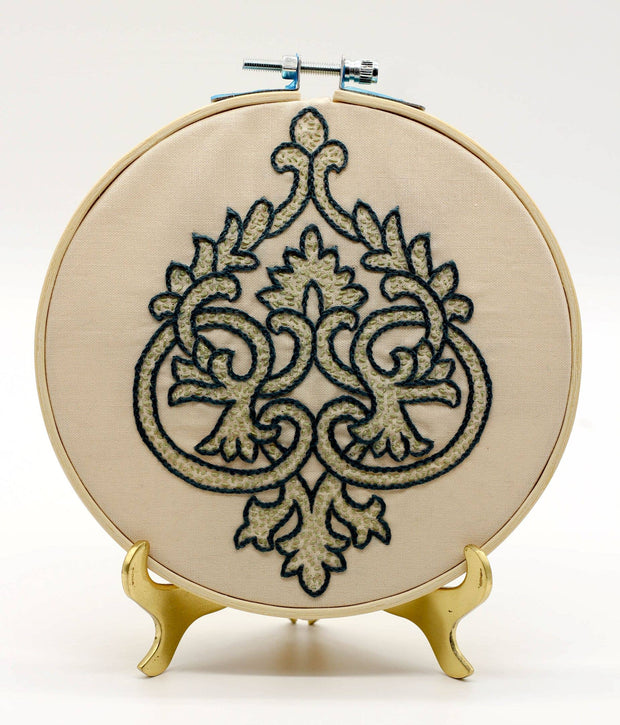 Avlea embroidery hoop kit Byzantine Acanthus