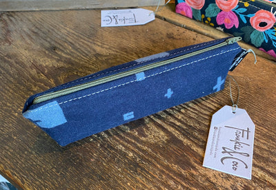 Grant Pencil Case In Indigo Hatch Brushed Flannel Canvas